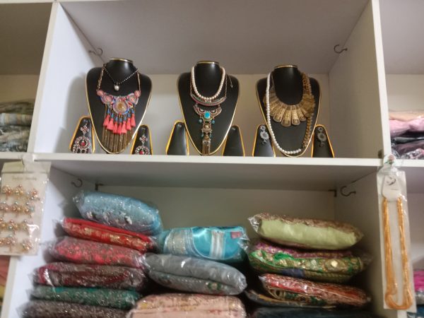 Jewelry necklace