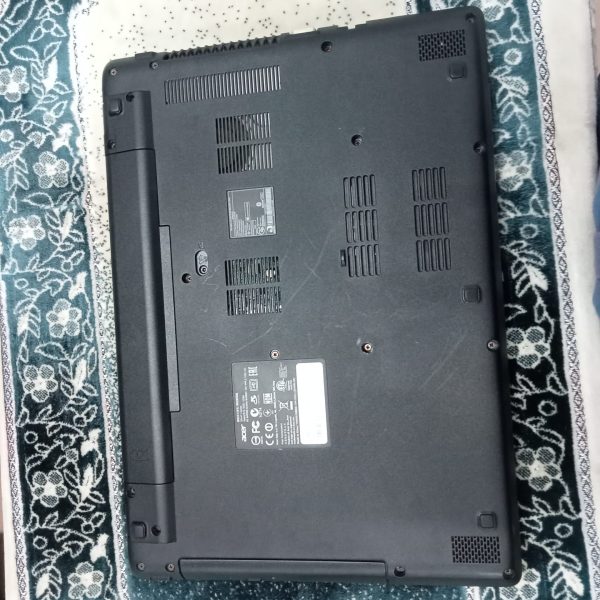 Acer Aspire ES1-311 Pentium Quad Core 4GB RAM 13.3" Laptop - Image 3